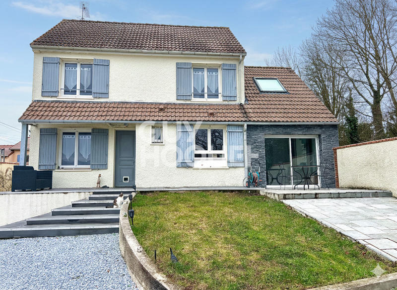 Maison - 180 m² - 7 pièces