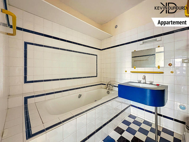 Immeuble - 130 m² - 6 pièces