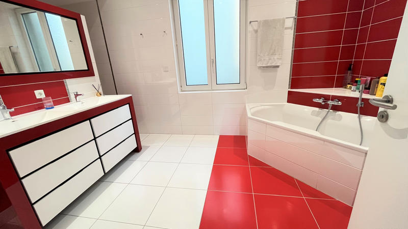 Appartement - 200 m² - 7 pièces