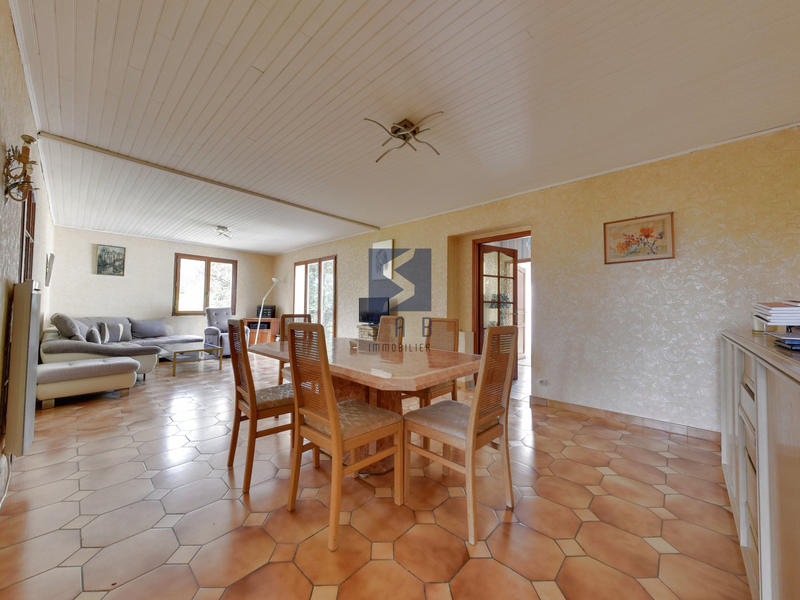 Maison - 160 m² - 7 pièces