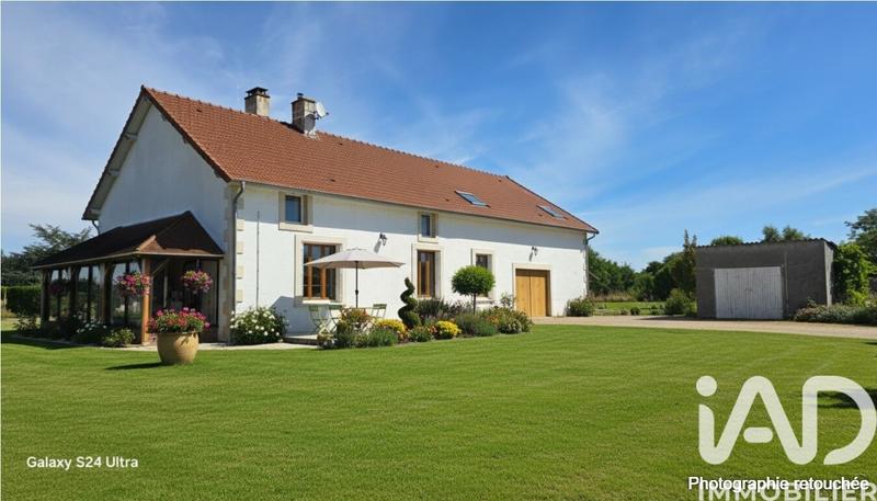 Maison - 295 m² - 10 pièces