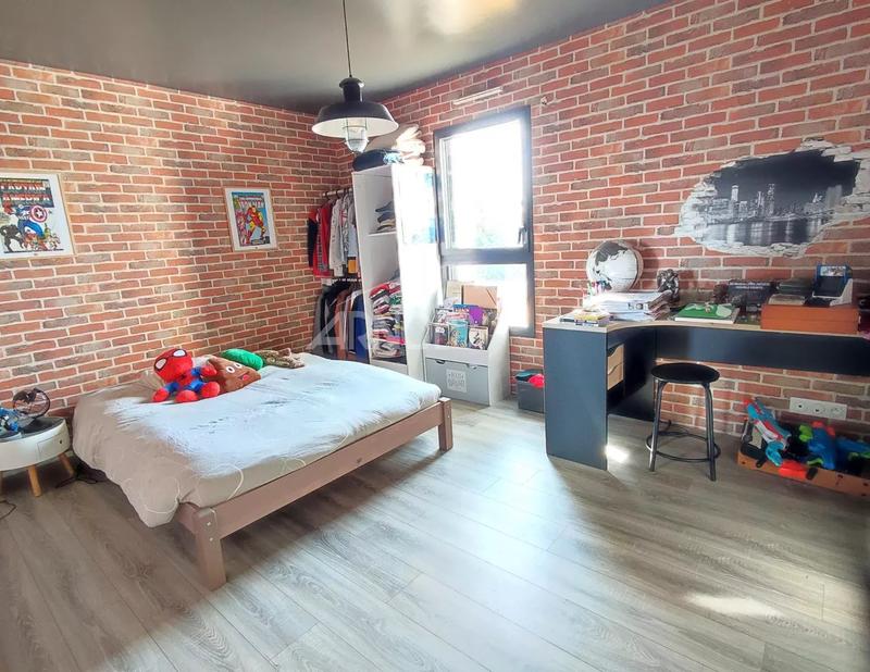 Maison - 190 m² - 7 pièces