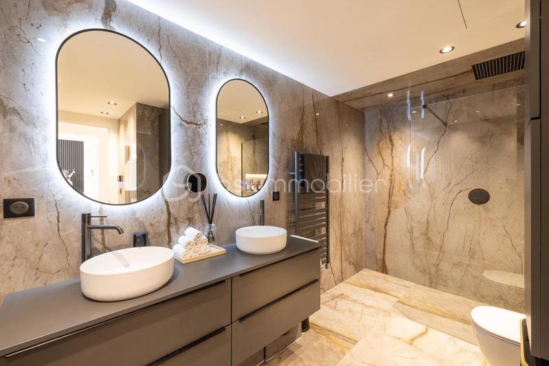 Appartement - 83 m² - 3 pièces