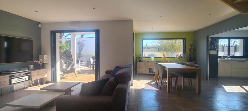 Maison - 138 m² - 6 pièces