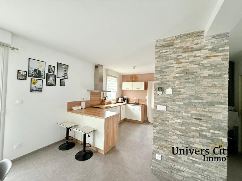 Maison - 103 m² - 6 pièces