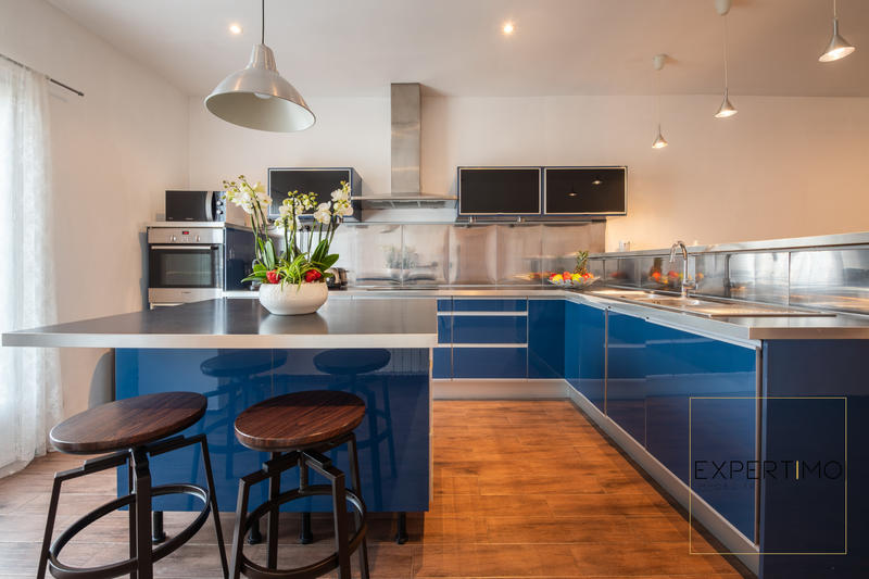 Maison - 142 m² - 6 pièces