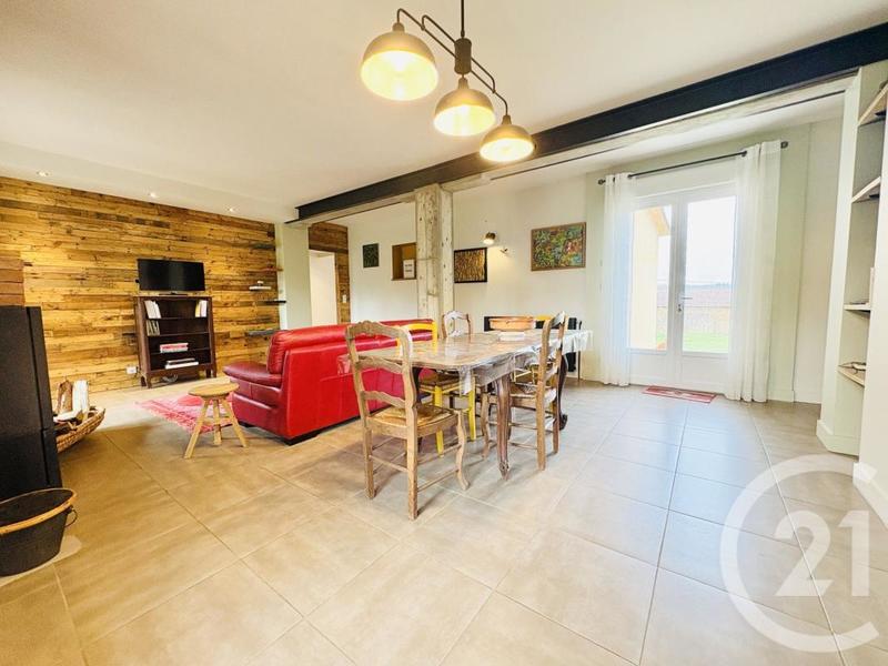 Maison - 96 m² - 5 pièces