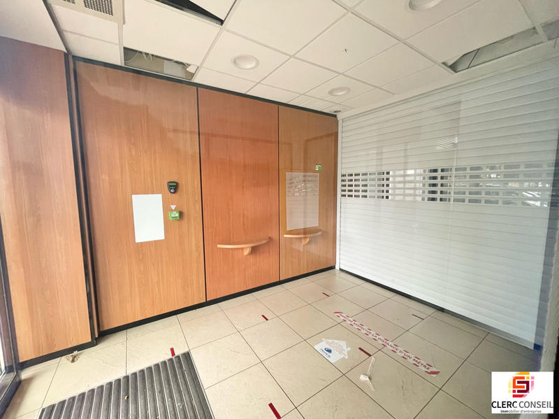 Local commercial - 124 m²