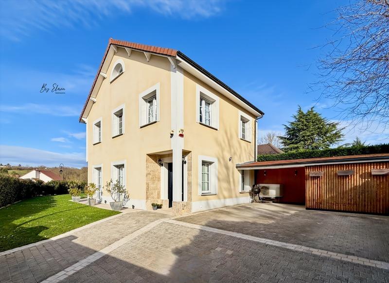 Maison - 139 m² - 6 pièces