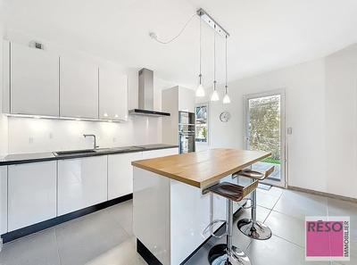 Appartement - 76 m² - 3 pièces