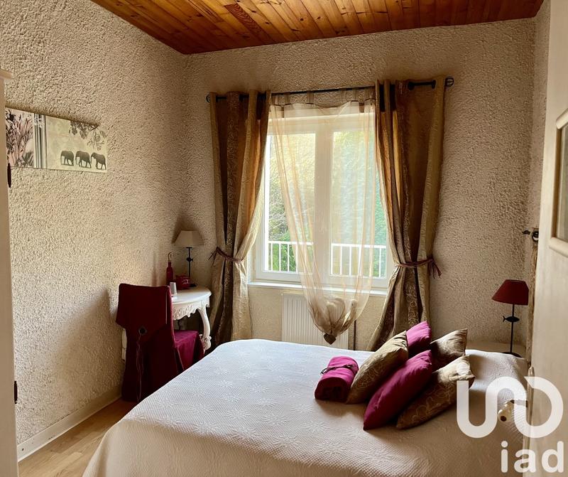 Maison - 200 m² - 7 pièces