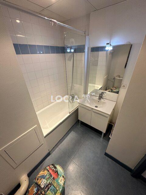 Studio - 25 m² - 1 pièce