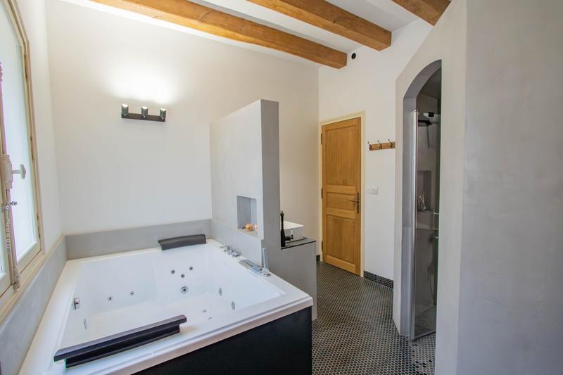 Maison - 279 m² - 8 pièces