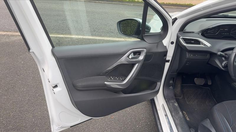 Peugeot 2008 1.2 PureTech 110 Eat6 Style