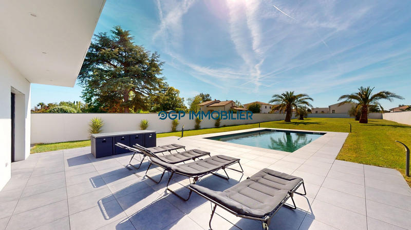 Maison contemporaine - 179 m² - 6 pièces