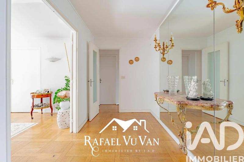 Appartement - 110 m² - 4 pièces