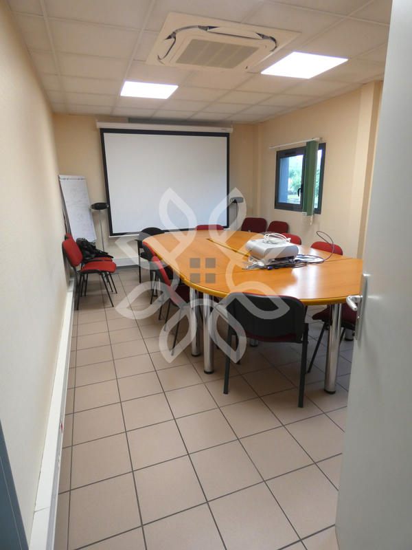 Bureau - 382 m²