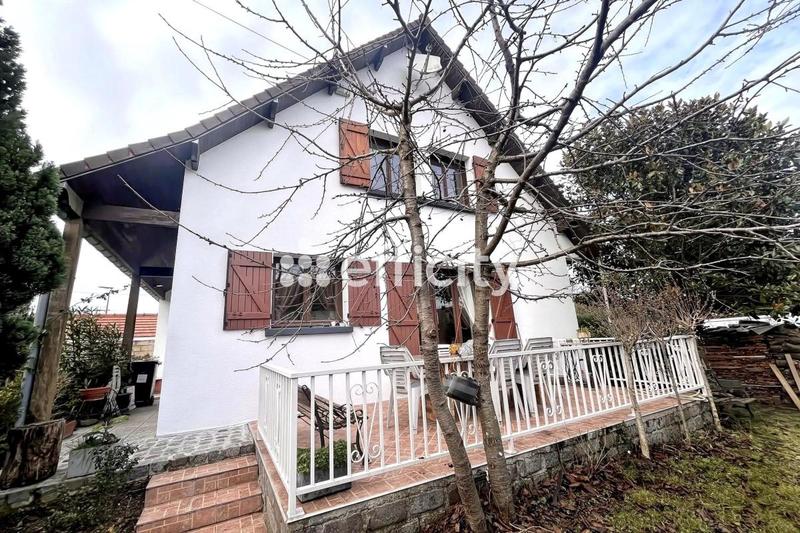 Pavillon - 156 m² - 7 pièces