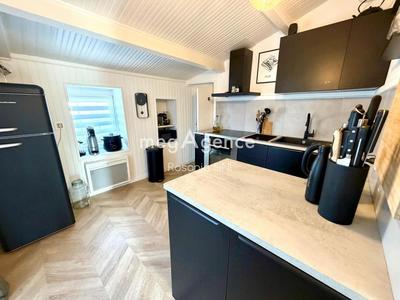 Maison - 60 m² - 3 pièces