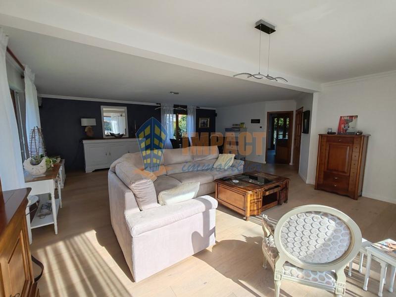 Pavillon - 151 m² - 5 pièces