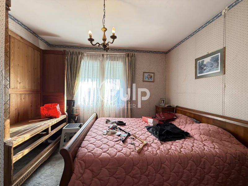 Maison - 95 m² - 5 pièces