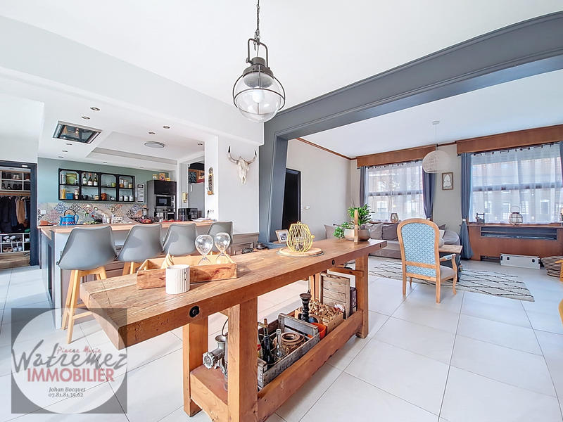 Maison - 185 m² - 7 pièces