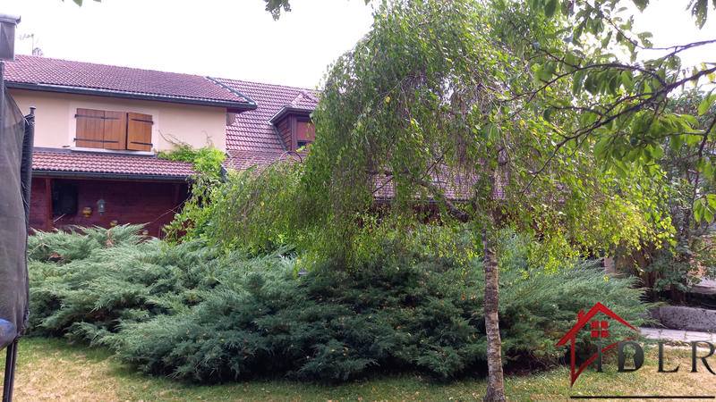 Maison de village - 242 m² - 7 pièces