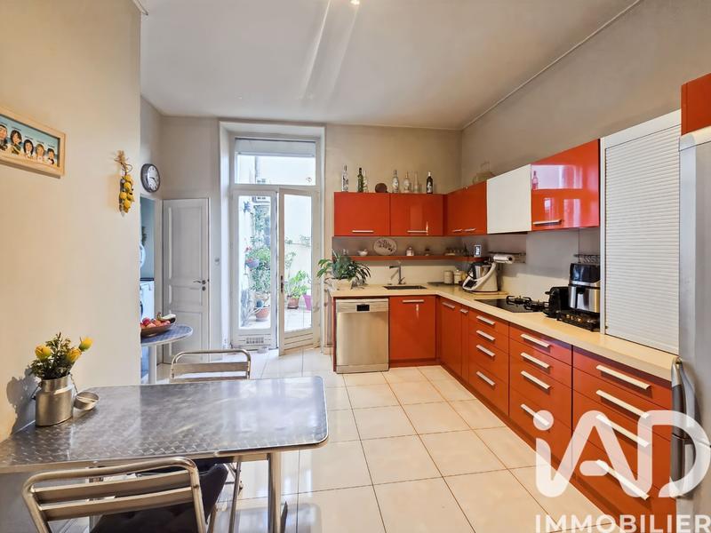 Appartement - 204 m² - 6 pièces