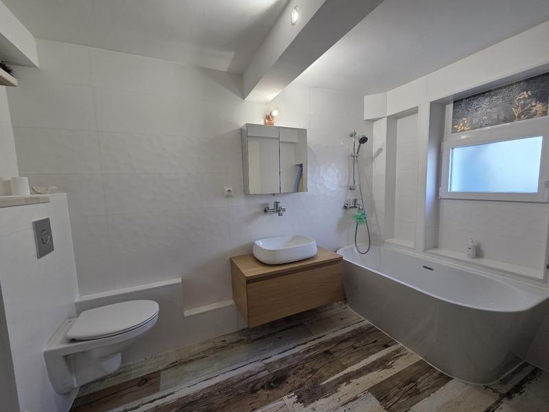 Maison - 137 m² - 7 pièces