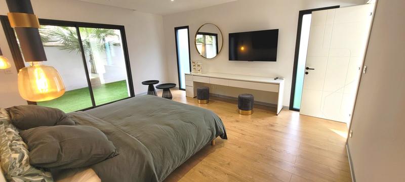 Villa - 315 m² - 6 pièces