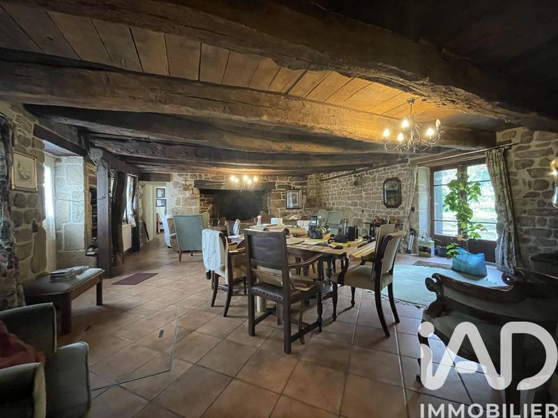 Maison de village - 160 m² - 7 pièces