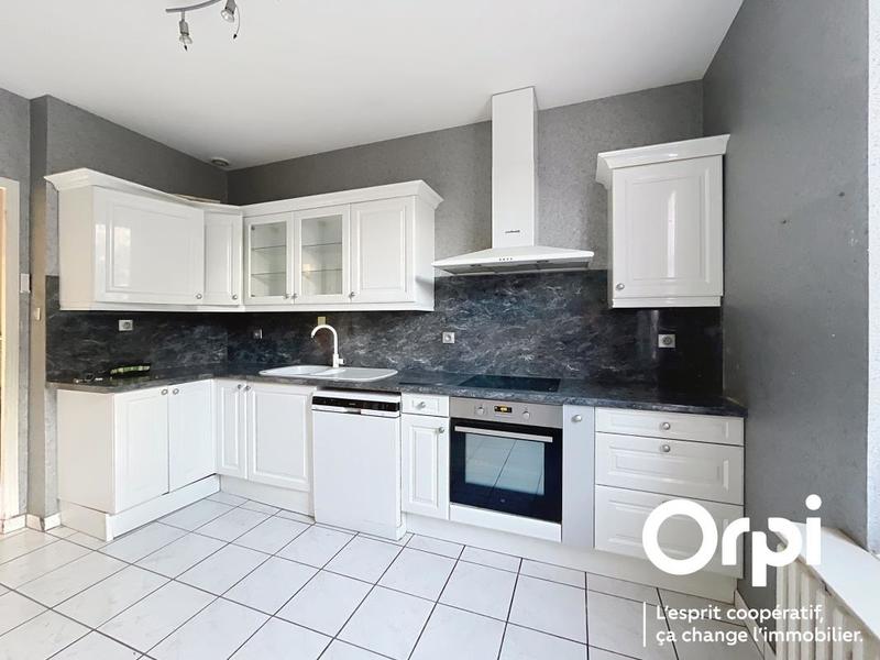 Maison - 104 m² - 4 pièces