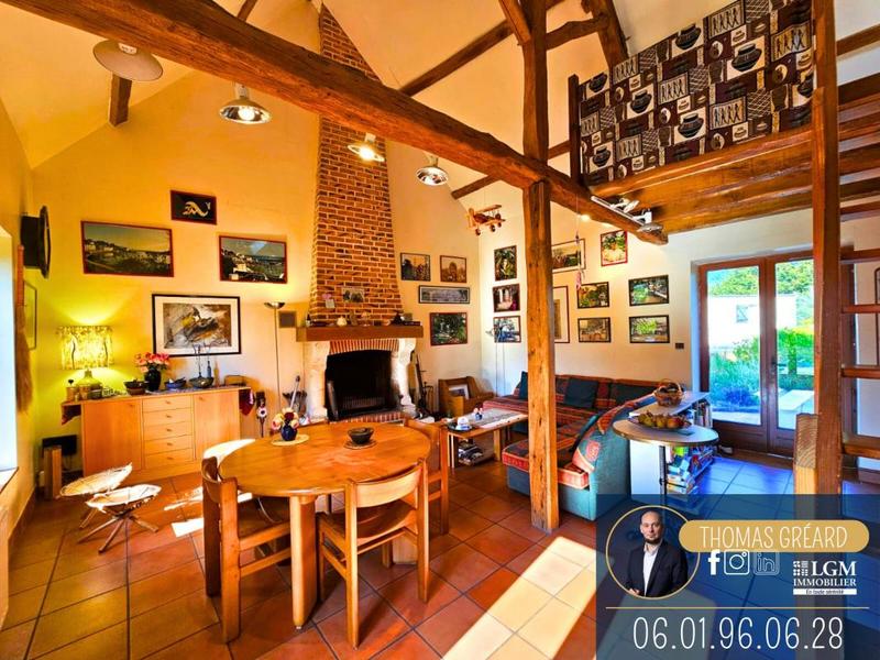 Maison - 180 m² - 6 pièces