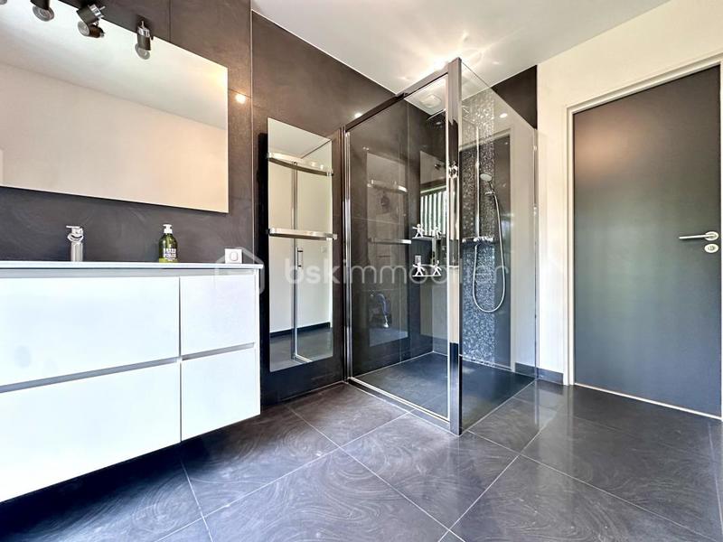 Maison d'architecte - 210 m² - 6 pièces