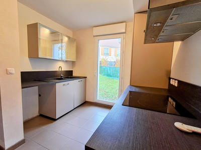 Maison - 80 m² - 5 pièces