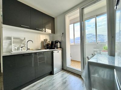 Appartement - 61 m² - 4 pièces