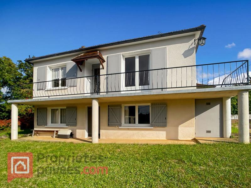 Maison - 98 m² - 4 pièces