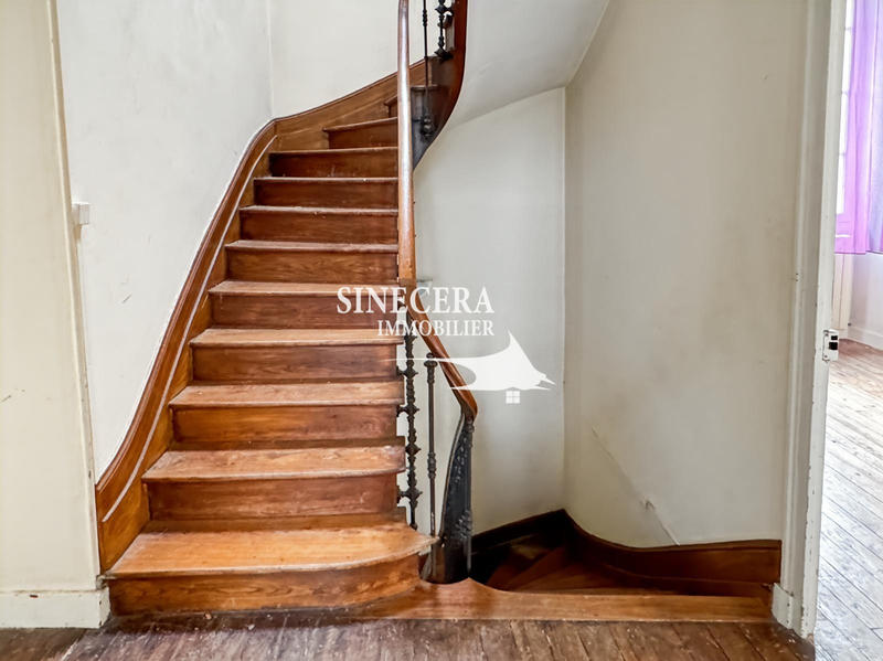 Maison - 208 m² - 3 pièces