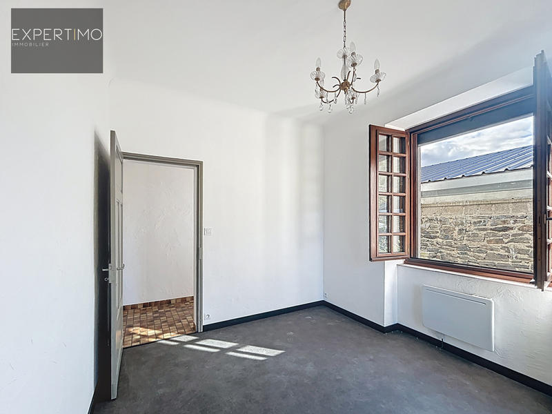 Maison - 102 m² - 5 pièces