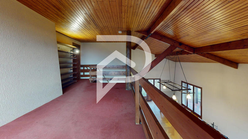 Maison - 339 m² - 12 pièces