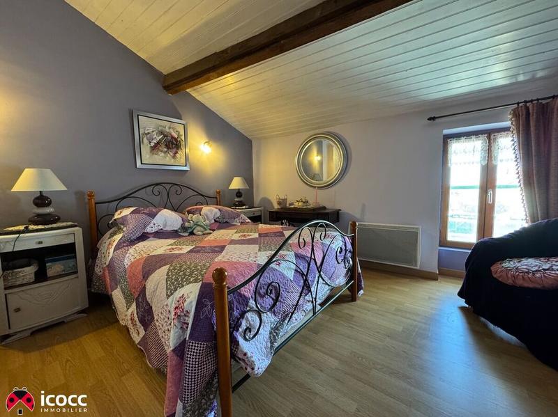 Maison en pierre - 155 m² - 6 pièces