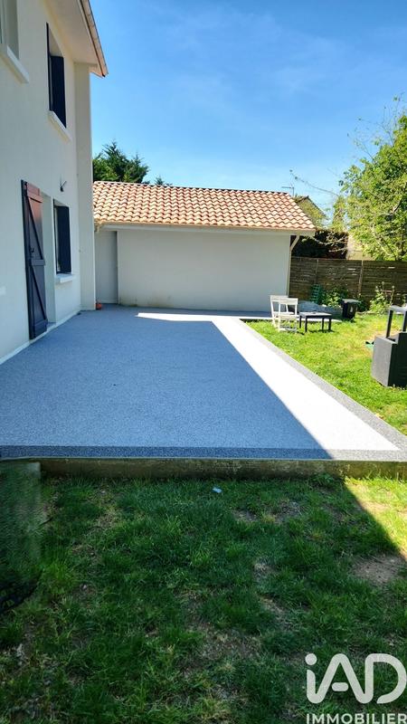 Maison - 165 m² - 8 pièces