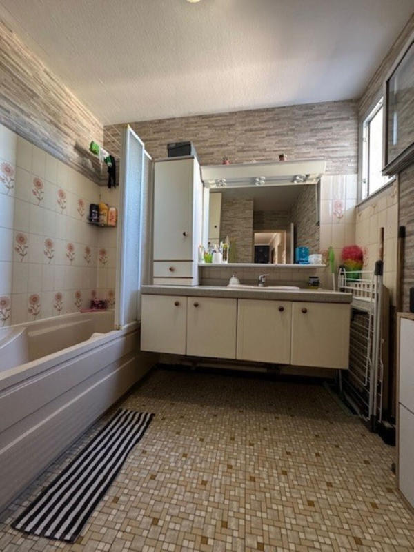 Appartement - 80 m² - 4 pièces