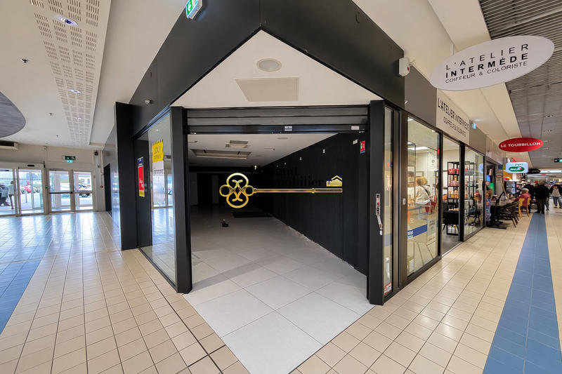 Local d'activités - 100 m²