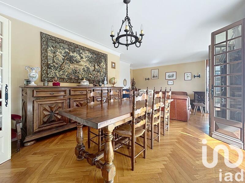 Maison - 157 m² - 7 pièces