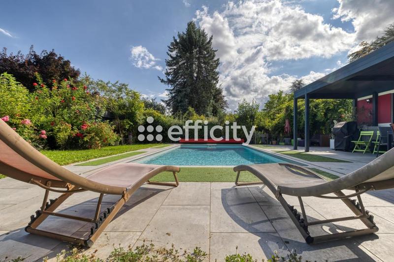 Maison - 197 m² - 6 pièces