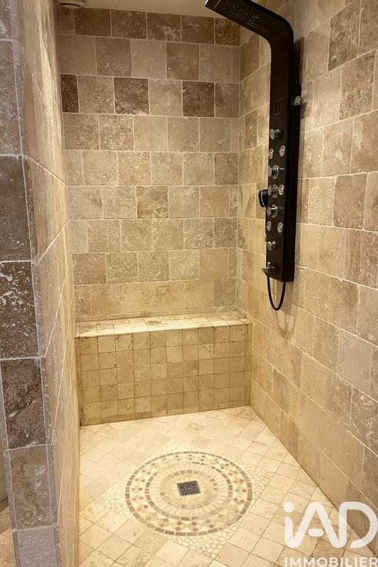 Maison - 192 m² - 6 pièces