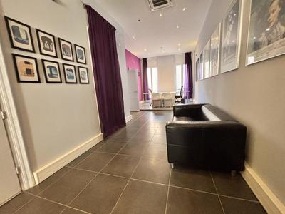 Bureau - 68 m² - 3 pièces