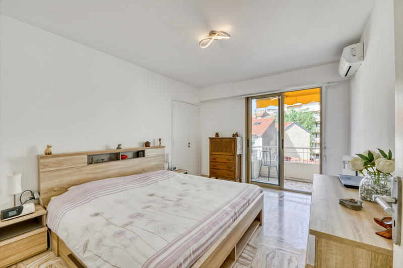 Appartement - 81 m² - 3 pièces