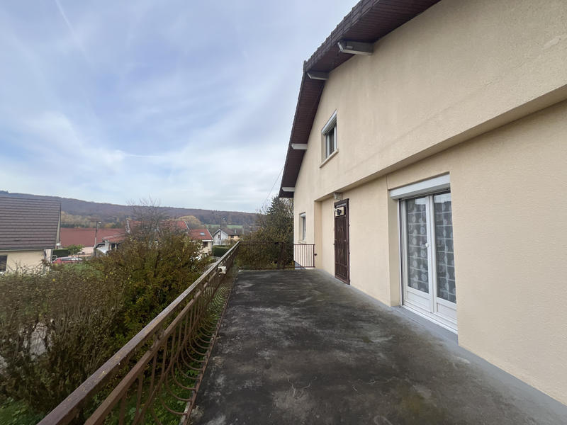 Maison - 88 m² - 6 pièces